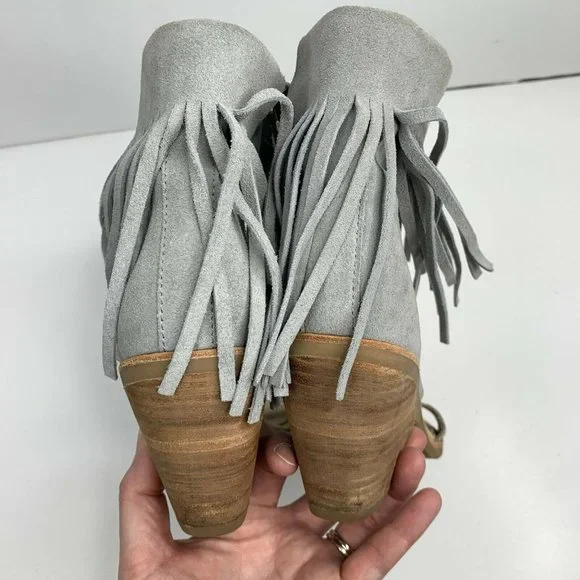 Koolaburra Piaz II Fringe Leather Open Toe Sandals Heron Gray Shoes Women’s Sz 7 - Picture 9 of 10